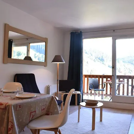 Pour 4 Personnes A - Centre Avec Balcon Et Parking Prive - Fr-1-180-206 * Meribel