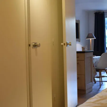 Pour 4 Personnes A - Centre Avec Balcon Et Parking Prive - Fr-1-180-206 Meribel